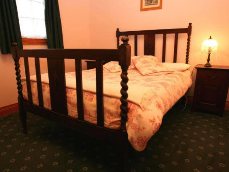 Fitzpatricks Inn Westbury Εξωτερικό φωτογραφία